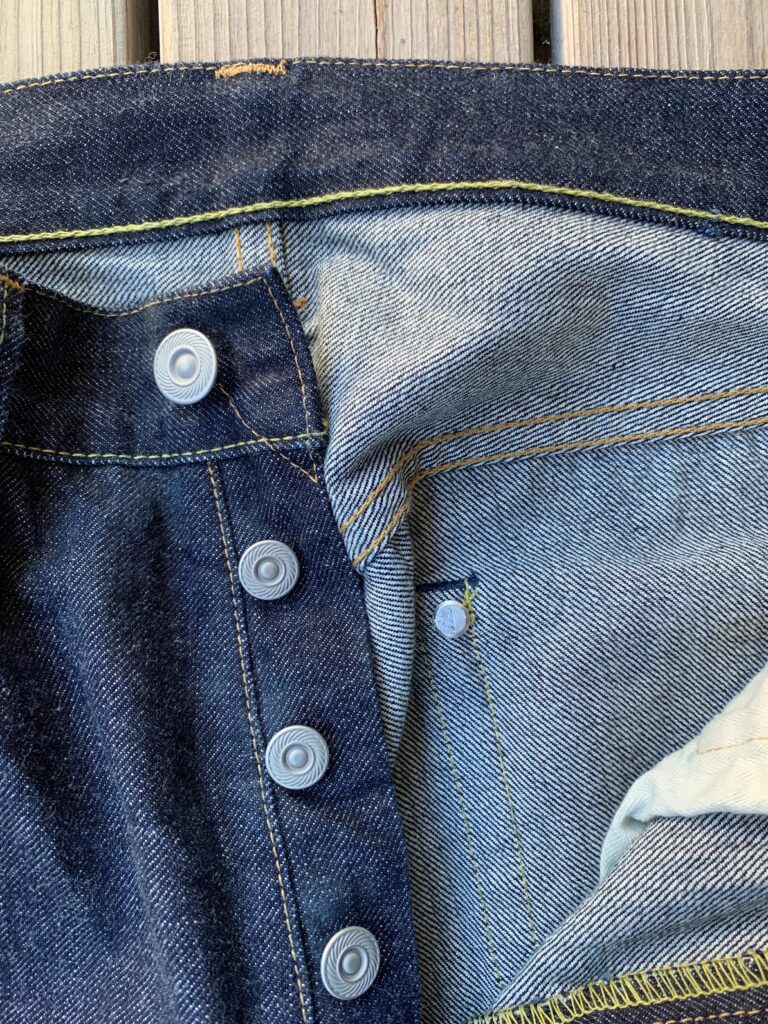 Jeans buttons